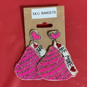 💝NEW Be Mine Valentine’s Day Earrings